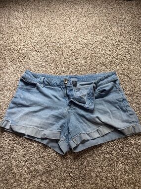 a.n.a Light Wash Denim Cuffed Jean Shorts